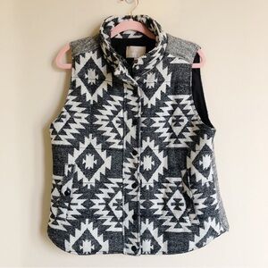Skies are Blue Womens Blanket Print Puffer Vest Pockets Black Cream Size XL
